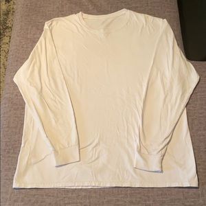 White long tee